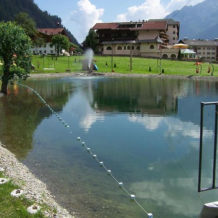 Pension Holzknechthof Am See ノイシュティフト・イム・シュトゥーバイタール エクステリア 写真