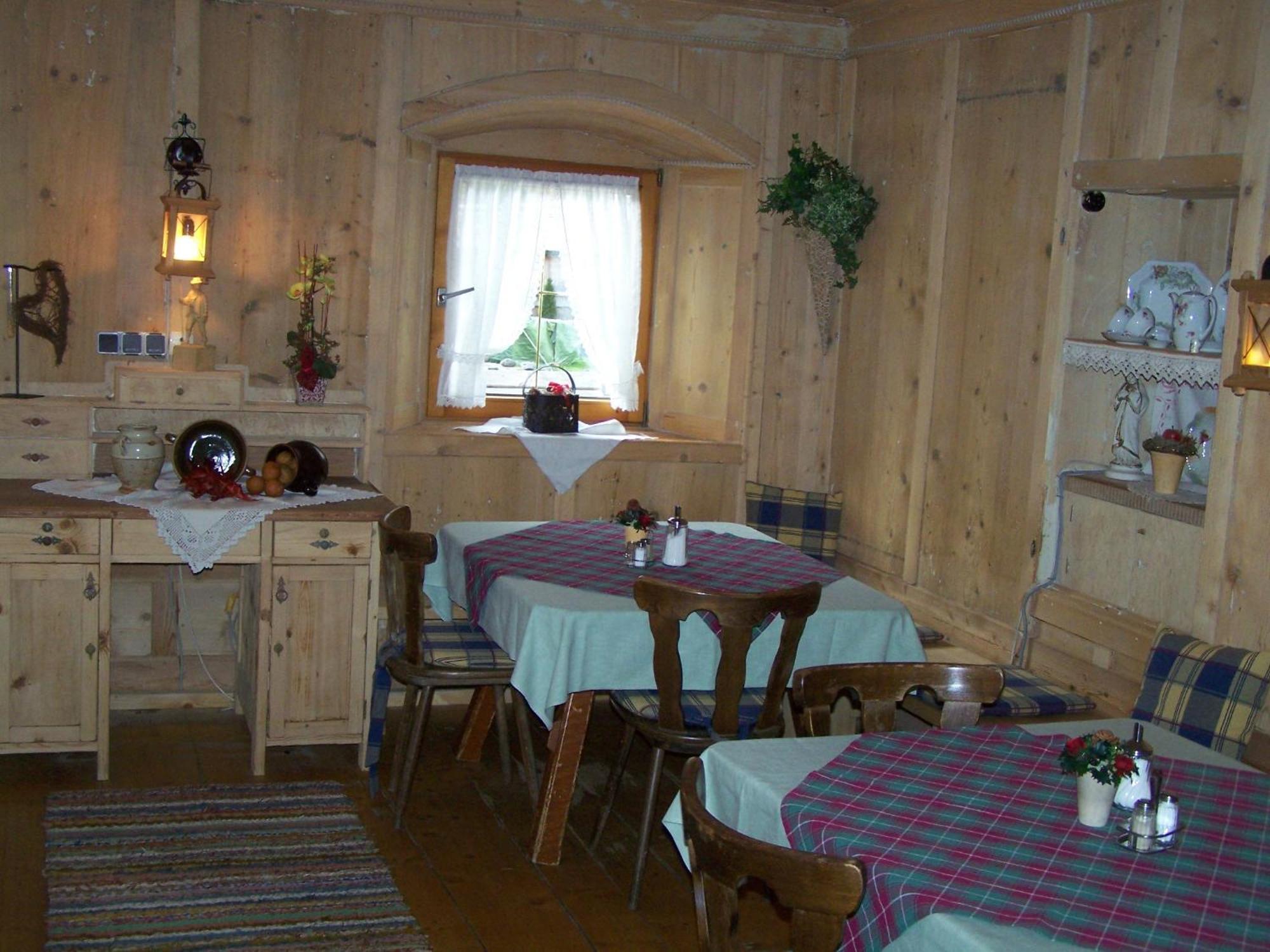Pension Holzknechthof Am See ノイシュティフト・イム・シュトゥーバイタール エクステリア 写真