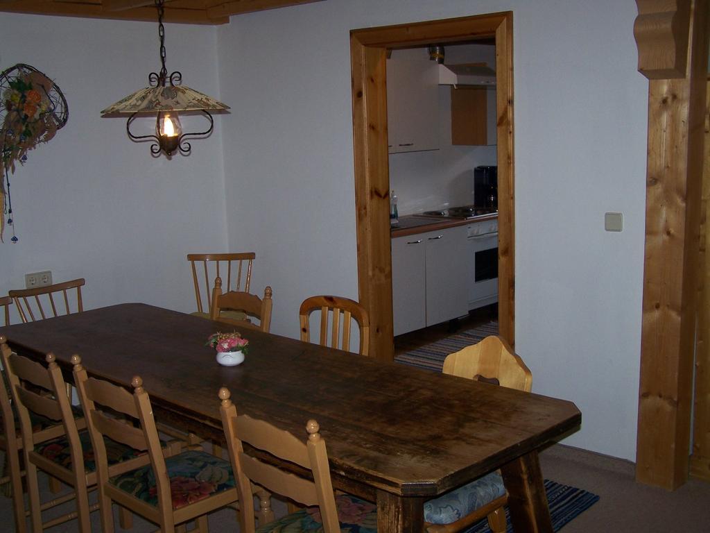 Pension Holzknechthof Am See ノイシュティフト・イム・シュトゥーバイタール 部屋 写真